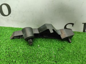 Кронштейн переднего бампера правый MAZDA CX-7 OEM EH14500T1 ER3P 2010