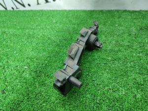 Кронштейн переднего бампера правый MAZDA CX-7 OEM EH14500T1 ER3P 2010