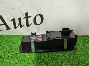 Кнопка стеклоподъемника передняя правая JEEP GRAND CHEROKEE OEM 68030822AC WK2 2011
