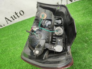 Стоп сигнал левый MITSUBISHI AIRTREK OEM MN175253 CU2W 2004