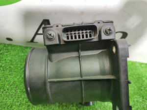Датчик массового расхода воздуха MITSUBISHI AIRTREK OEM MD336503 CU2W 2004
