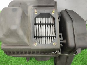 Корпус воздушного фильтра MITSUBISHI DIAMANTE OEM MR258242 F12A 1994