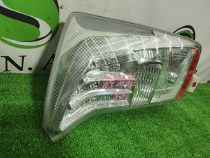 Стоп сигнал правый 47-37 TOYOTA PRIUS OEM 8155047122 ZVW30 2010