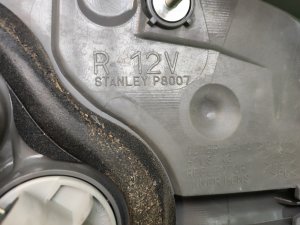 Стоп сигнал правый 47-37 TOYOTA PRIUS OEM 8155047122 ZVW30 2010