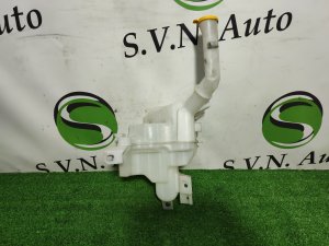 Бачок омывателя BBM467480 MAZDA AXELA