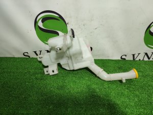 Бачок омывателя MAZDA AXELA OEM BBM467480 BLEFW 2010
