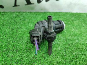 Насос омывателя MAZDA AXELA OEM 8603109210 BLEFW 2010