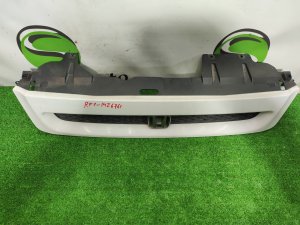 Решетка радиатора HONDA STEPWGN OEM 75101S479010 RF1 1999
