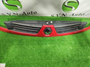 Решетка радиатора RENAULT KANGOO OEM 8200331208 KW0D 2011