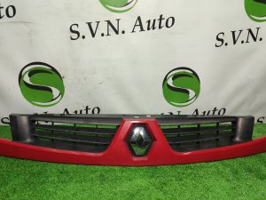 Решетка радиатора RENAULT KANGOO OEM 8200331208 KW0D 2011