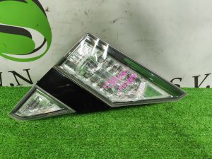 Стоп сигнал правый 8158058150 TOYOTA ALPHARD