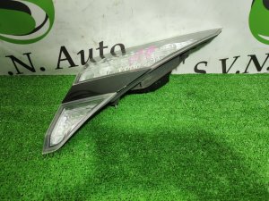Стоп сигнал правый TOYOTA ALPHARD OEM 8158058150 ANH20 2011