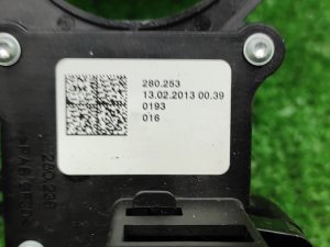 Блок подрулевых переключателей VOLKSWAGEN PASSAT OEM 3C9953502E 2013