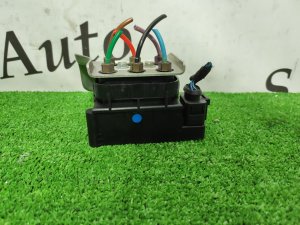 Блок клапанов пневмоподвески AUDI A8 OEM 15152400152, 4E0616014B 4E 2006