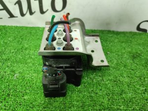 Блок клапанов пневмоподвески AUDI A8 OEM 15152400152, 4E0616014B 4E 2006