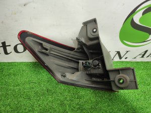 Стоп сигнал правый NISSAN ELGRAND OEM 265501JB0A PNE52 2012