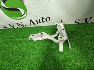 Петля капота правая MERCEDES-BENZ 204.252 OEM A2048800828 УНИВЕСАЛ 2008