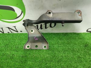 Петля капота правая 15839139 HUMMER H3