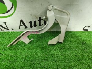 Петля капота правая CHEVROLET CAPTIVA OEM 95049937 C140 2011