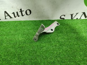 Петля капота правая SUBARU IMPREZA OEM 57260AE020 GG2 2005