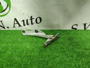 Петля капота правая SUBARU IMPREZA OEM 57260AE020 GG2 2005
