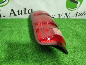 Стоп сигнал левый LINCOLN NAVIGATOR UN173 2001