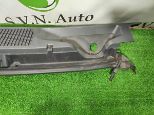 Жабо HUMMER H3 OEM 15840842 2007