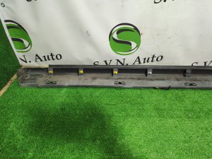 Накладка на порог правая HUMMER H3 OEM 15817835 2007