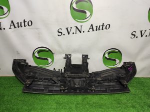 Решетка радиатора HONDA STEPWGN OEM 71121SZWJ01 RK5 2009-2015