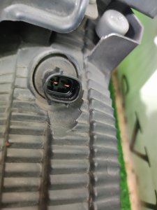 Решетка радиатора HONDA STEPWGN OEM 71121SZWJ01 RK5 2009-2015