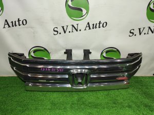 Решетка радиатора 71121SZWJ01 HONDA STEPWGN