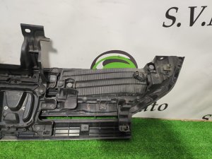 Решетка радиатора HONDA STEPWGN OEM 71121SZWJ01 RK5 2009-2015