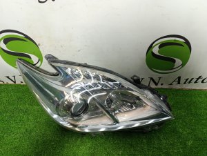 Фара правая 47-29 TOYOTA PRIUS OEM 8113047370 ZVW30 2011