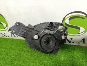 Фара правая SUBARU IMPREZA OEM 84001FE000 GG2 2000