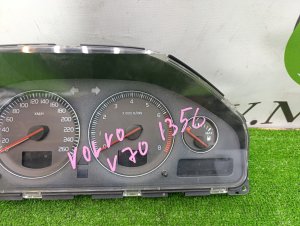 Панель приборов VOLVO V70 OEM 30746097 2006