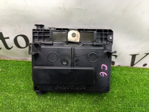Блок предохранителей CITROEN C6 OEM 9661682680 TD 2006