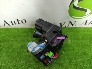 Блок предохранителей VOLVO V70 OEM 30765646 2006