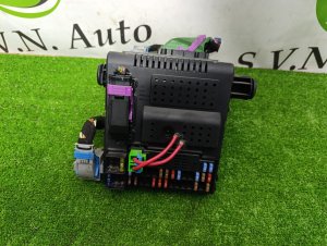 Блок предохранителей VOLVO V70 OEM 30765646 2006