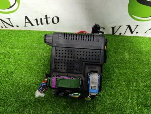 Блок предохранителей VOLVO V70 OEM 30765646 2006