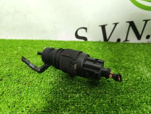 Насос омывателя AUDI A8 OEM 4D0955681 4E 2006