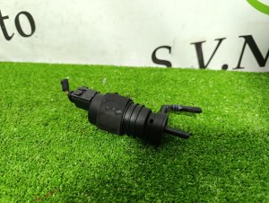 Насос омывателя AUDI A8 OEM 4D0955681 4E 2006