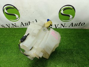 Бачок омывателя VOLVO V70 OEM 8693773 2006