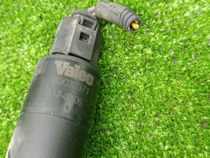 Насос омывателя VOLVO V70 OEM 89032971 2006