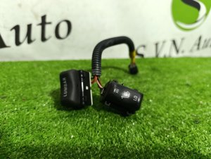 Кнопка включения обогрева сидений HUMMER H3
