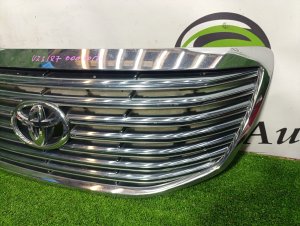 Решетка радиатора TOYOTA CROWN MAJESTA OEM 5310030240 UZS187 2004