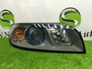 Фара правая VOLVO V50 OEM 30698659 2005