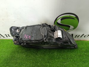 Фара левая VOLVO V50 OEM 30698658 2005