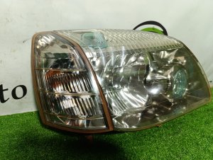 Фара правая (с габаритом) NISSAN X-TRAIL OEM 260108H328 T30 2004