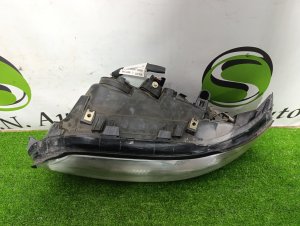 Фара левая VOLVO V70 OEM 30698850 2006
