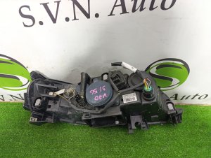 Фара левая VOLVO V70 OEM 30698850 2006